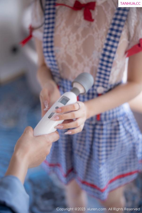   [XiuRen]高清写真图 2023.10.13 No.7509 幼幼 清纯美腿第36张图片